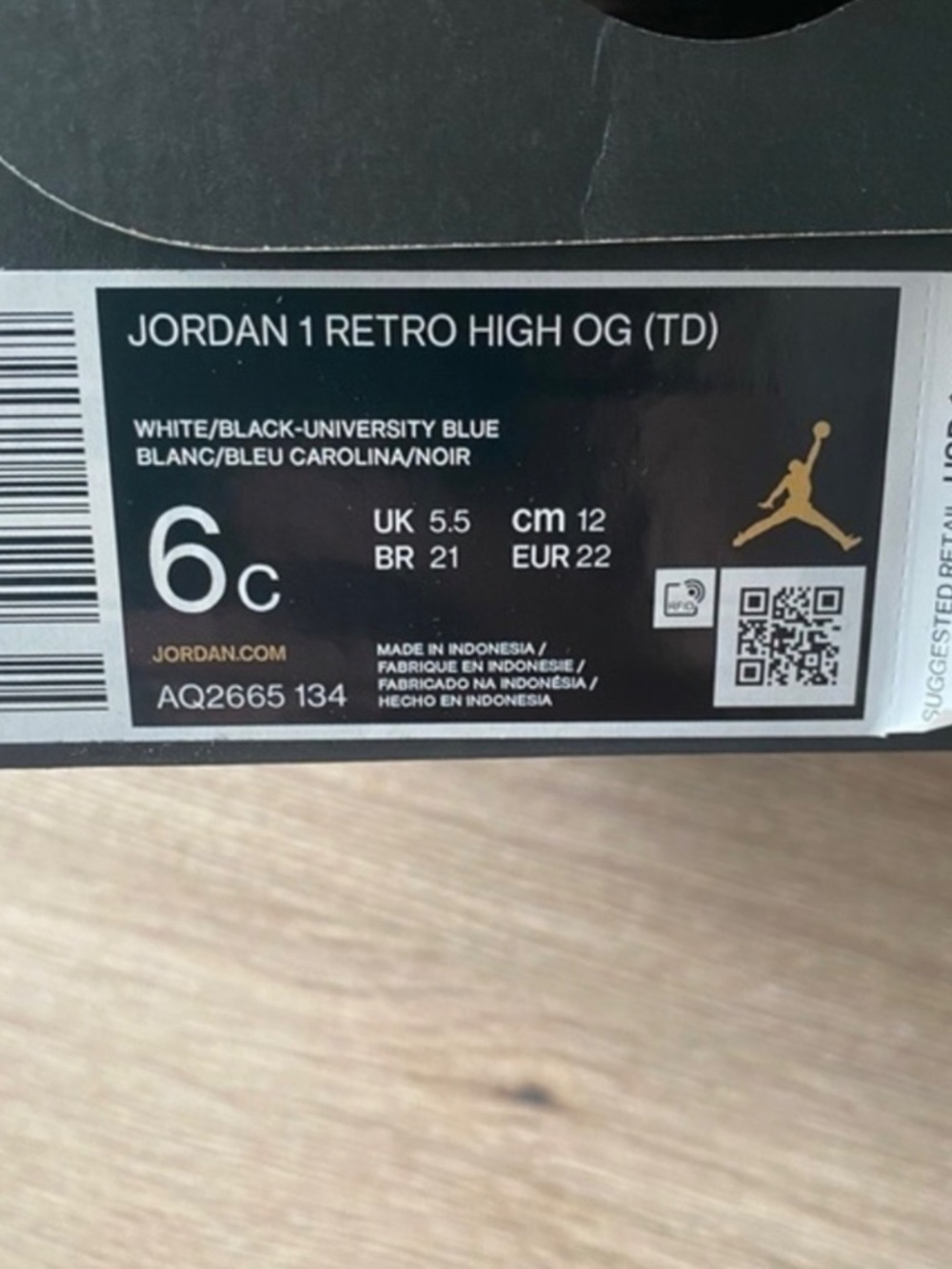 Air Jordan 1 Retro High OG University Blue - Picture 2 of 5